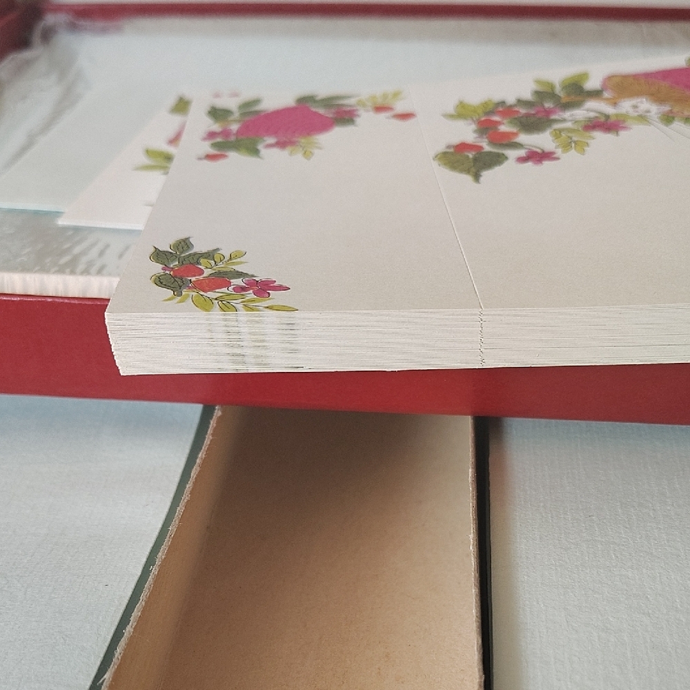 Vintage All In One Stationery Set with Mushroom and Kitten Design - Picture 4 of 16
